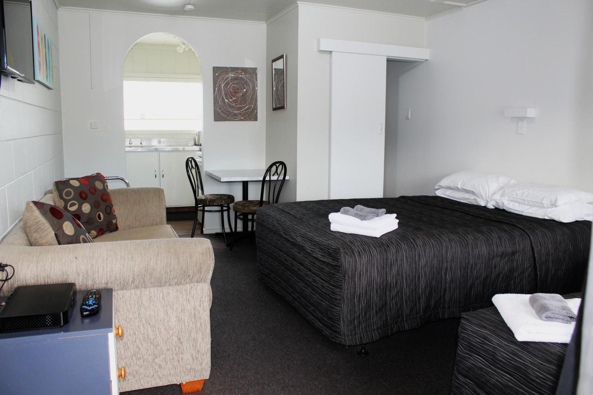 Sierra Beachfront Motel Kaikoura Bagian luar foto