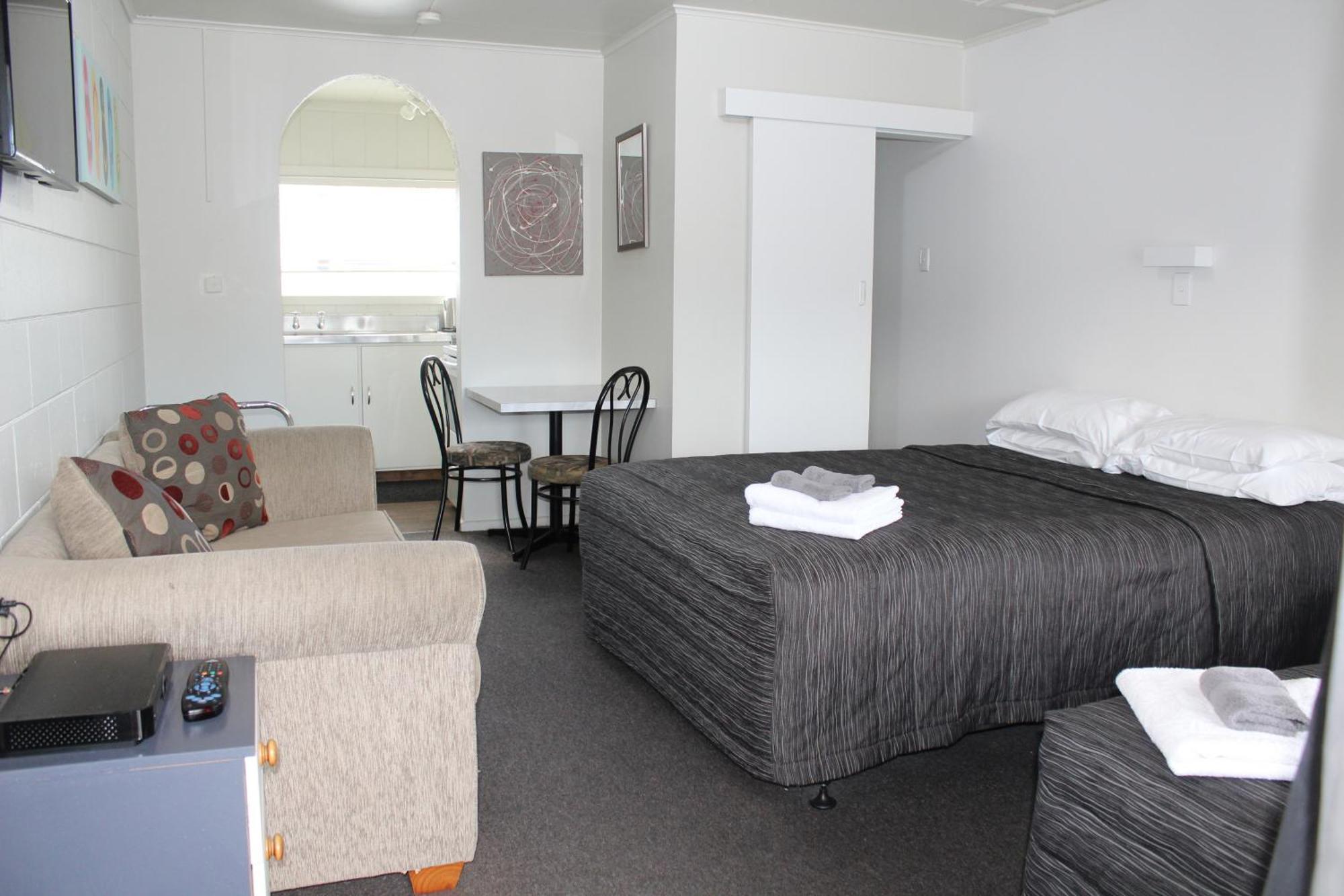 Sierra Beachfront Motel Kaikoura Bagian luar foto