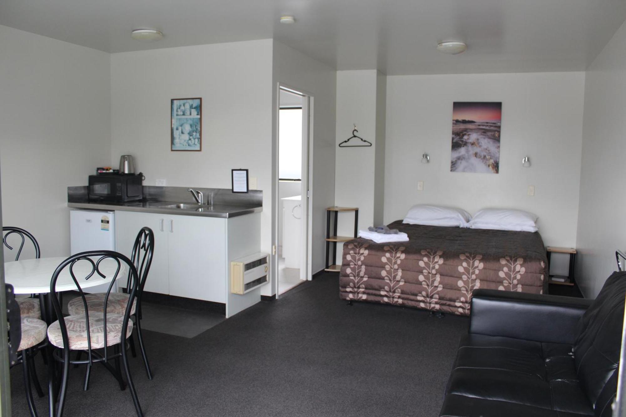 Sierra Beachfront Motel Kaikoura Bagian luar foto