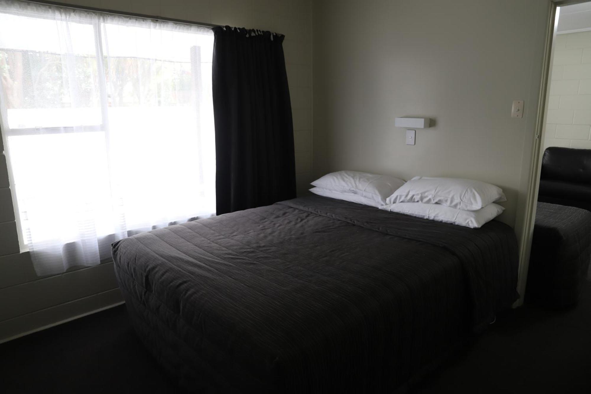Sierra Beachfront Motel Kaikoura Bagian luar foto