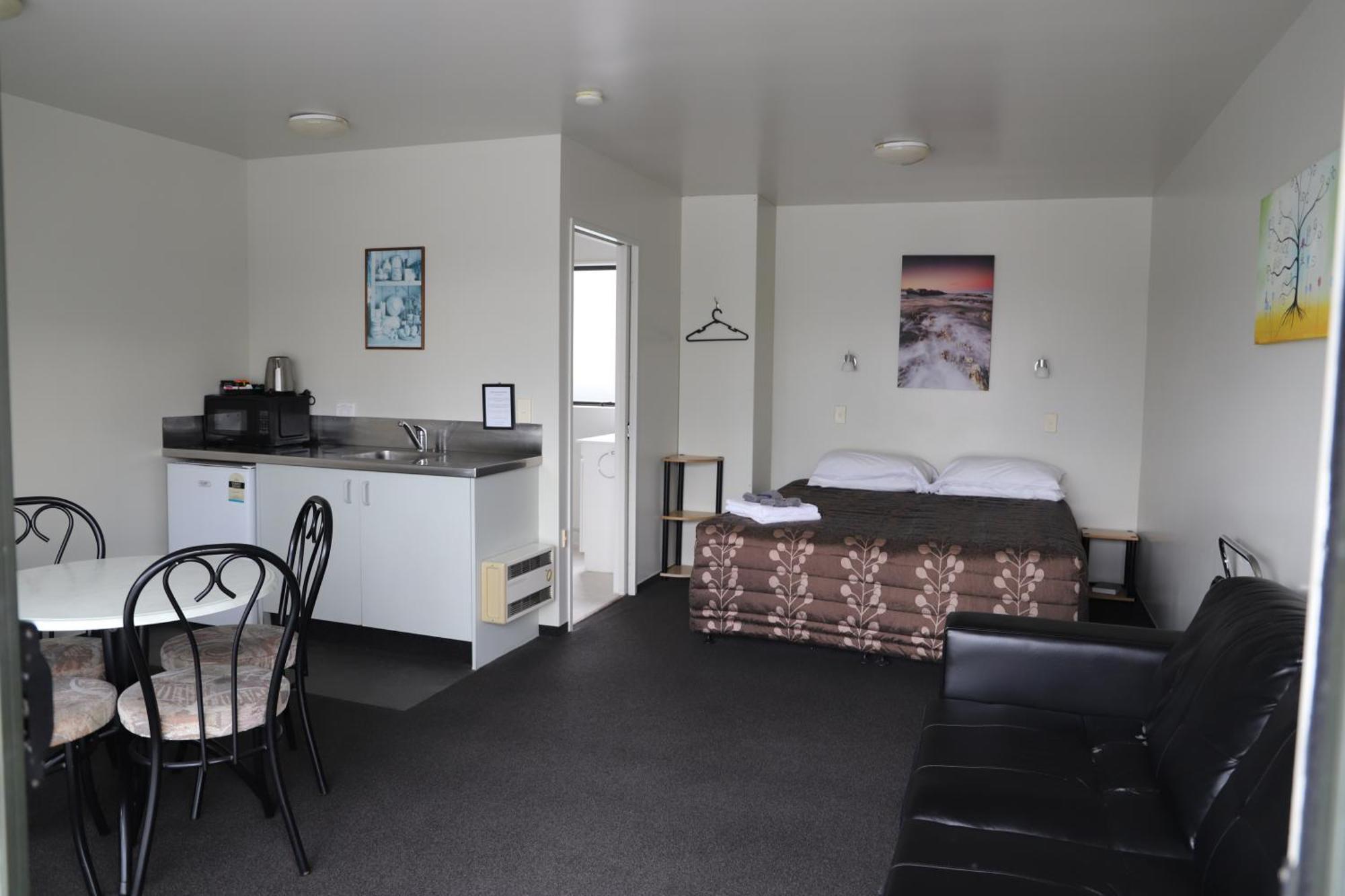 Sierra Beachfront Motel Kaikoura Bagian luar foto