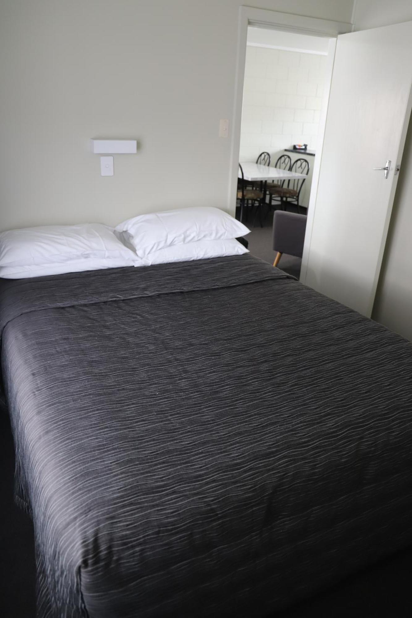 Sierra Beachfront Motel Kaikoura Bagian luar foto